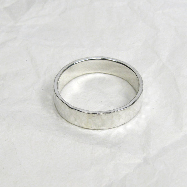 Avindy Hammered Chunky Silver Ring